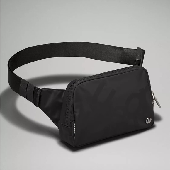 NEW Lululemon Everywhere Belt Bag Large 2L Black - Picture 3 of 6